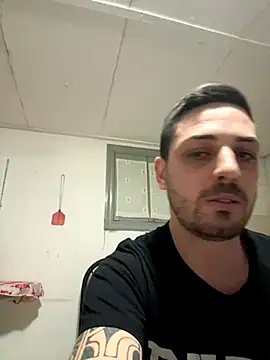 iltoscano95 online show from October 14, 7:25 pm