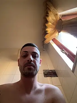 Snapshot of iltoscano95 chatting on June 27, 5:40 pm iltoscano95 online show from June 27, 5:40 pm