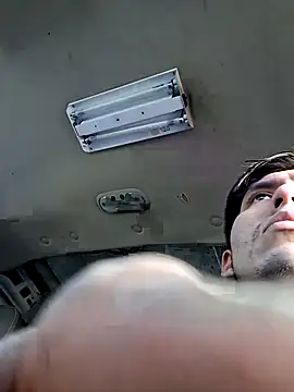 Snapshot of Jonathan100pre chatting on February 20, 10:21 pm Jonathan100pre online show from February 20, 10:21 pm