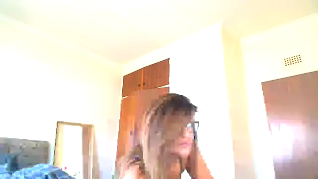 Snapshot of karmicQueen669 chatting on July 15, 1:49 pm karmicQueen669 online show from July 15, 1:49 pm