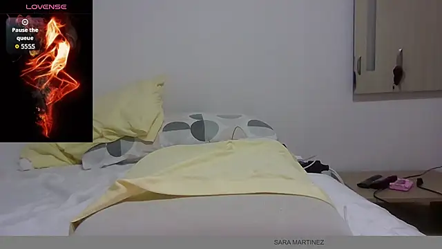 saramartinez1000 online show from October 30, 3:46 pm