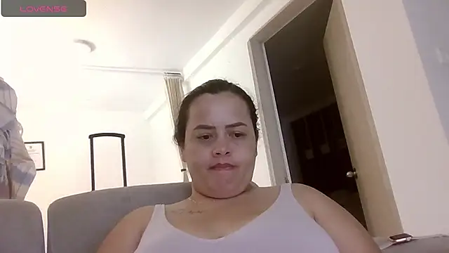 saramartinez1000 online show from June 3, 2:33 pm