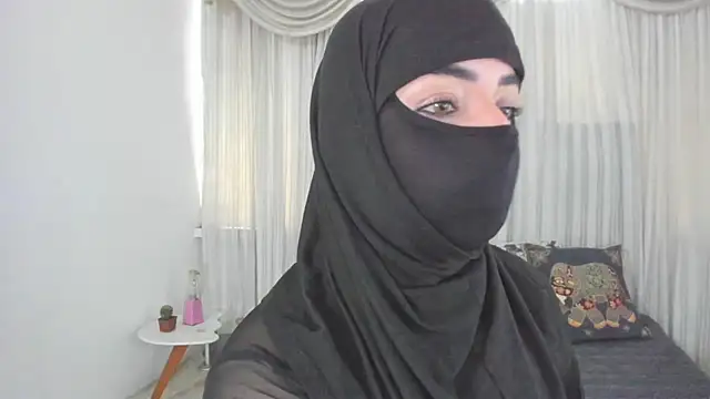 Uzra hayed online show from June 3, 2:55 pm