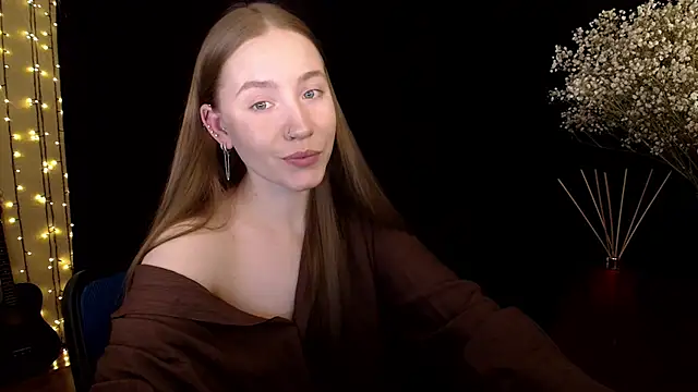 SindiWatsoon online show from March 8, 5:50 pm