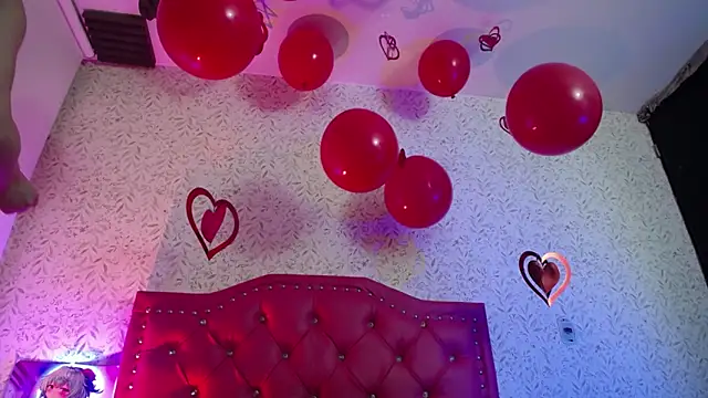 luly pink online show from February 12, 3:34 am