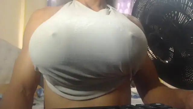 DanielaMuscleTS online show from December 18, 7:53 pm