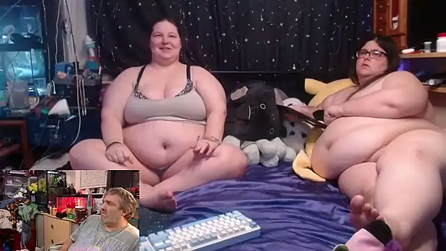 Snapshot of yoursexything79 chatting on January 9, 2:03 am yoursexything79 online show from January 9, 2:03 am