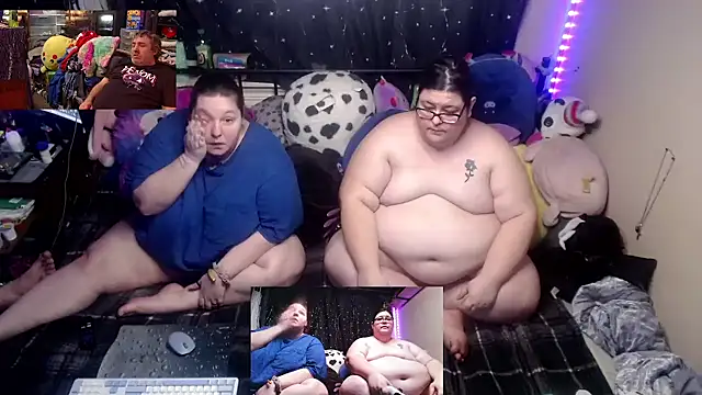 Snapshot of yoursexything79 chatting on February 13, 3:02 am yoursexything79 online show from February 13, 3:02 am