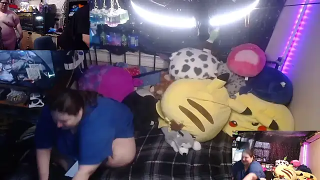 Snapshot of yoursexything79 chatting on February 21, 11:06 pm yoursexything79 online show from February 21, 11:06 pm