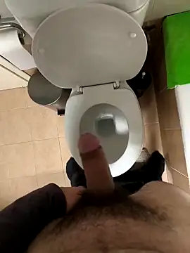 Snapshot of onbifeet chatting on February 17, 1:10 pm onbifeet online show from February 17, 1:10 pm