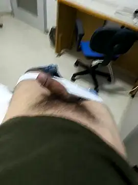 Snapshot of onbifeet chatting on March 6, 3:56 pm onbifeet online show from March 6, 3:56 pm