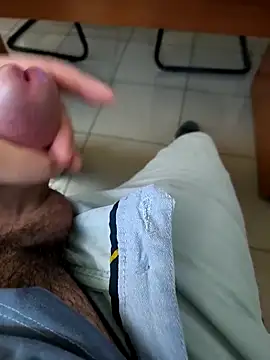 Snapshot of onbifeet chatting on February 21, 9:54 am onbifeet online show from February 21, 9:54 am