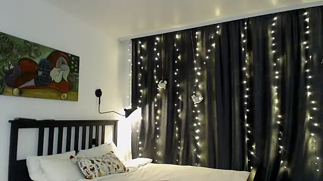 winter  sun online show from January 11, 4:34 pm