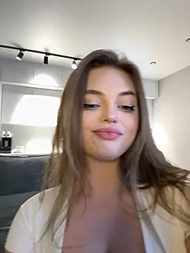 DanySteysi online show from March 6, 6:10 am