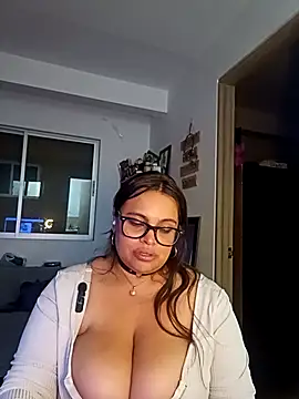 Snapshot of Alex_flair chatting on February 4, 3:34 am Alex flair online show from February 4, 3:34 am