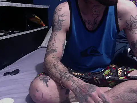 hungandtatted666 online show from May 1, 2:10 pm