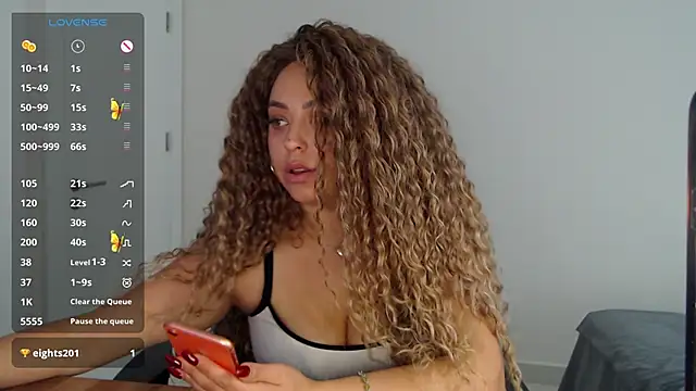  Just a queen 3 online show from February 22, 11:31 am