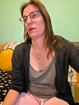 SpiceLea online show from November 12, 2:28 pm