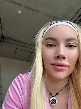 Bestie Online online show from June 15, 6:48 am