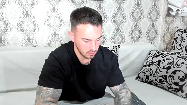 Jonmusclemaster online show from April 21, 7:50 pm