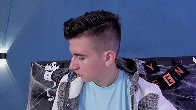 MikaelSlow online show from October 23, 4:01 am