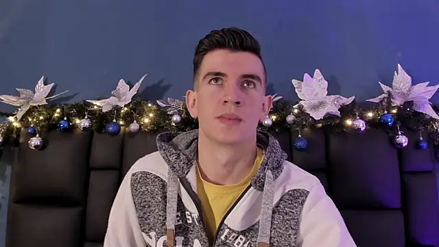 MikaelSlow online show from November 30, 5:33 am