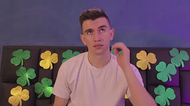 MikaelSlow online show from March 13, 3:57 am