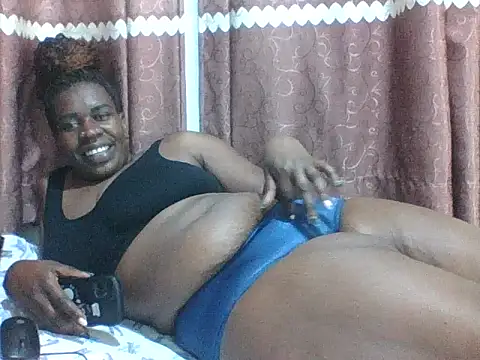 SexyTirries13 online show from April 7, 7:20 am