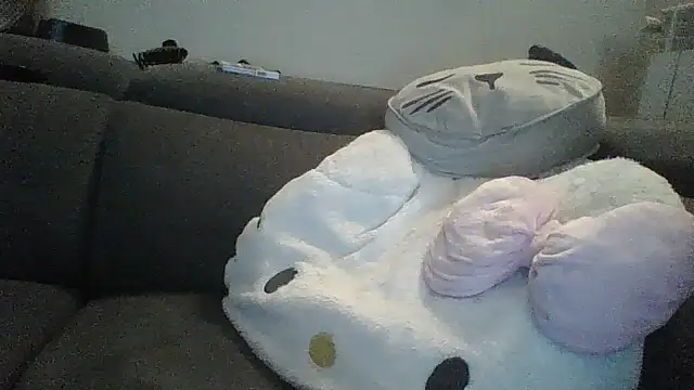 Snapshot of MarikaMilff chatting on January 31, 12:17 am MarikaMilff online show from January 31, 12:17 am