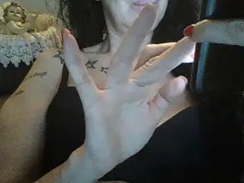 Snapshot of MarikaMilff chatting on March 15, 1:08 am MarikaMilff online show from March 15, 1:08 am