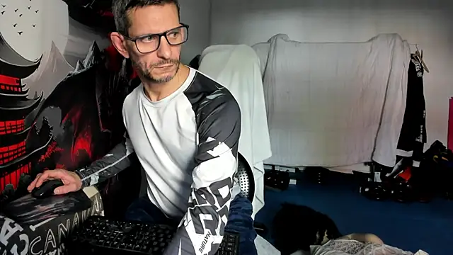 Samurayjiu online show from March 31, 5:02 pm