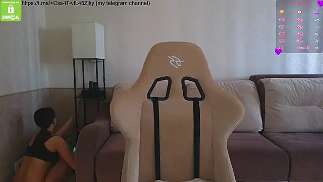 Katy perry  online show from April 12, 3:11 am