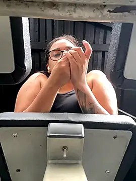 ElaEndez  online show from October 3, 8:28 pm