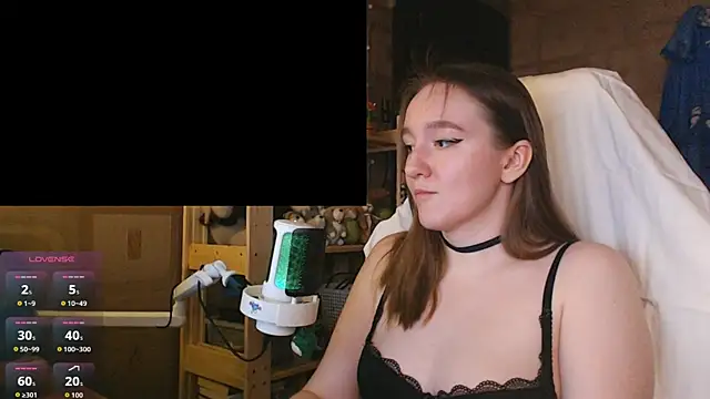 MoonlishSiren online show from July 25, 9:45 pm