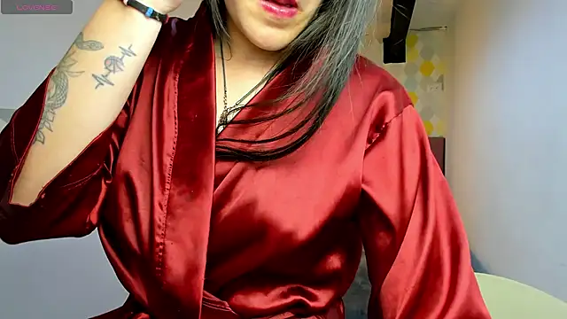LiaCooper  online show from January 15, 9:20 pm
