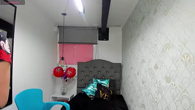 LiaCooper  online show from March 5, 6:34 pm