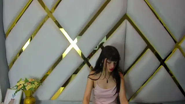 Aurora 18 online show from December 19, 5:40 pm