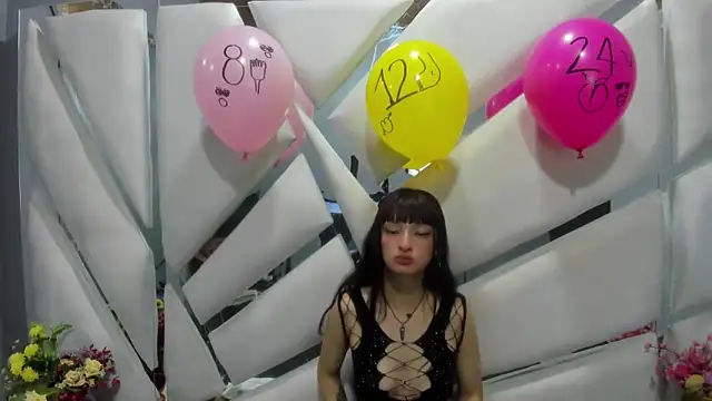 Aurora 18 online show from December 28, 5:46 pm