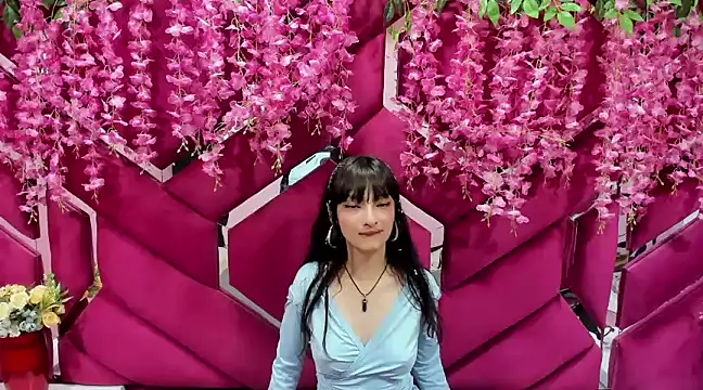 Aurora 18 online show from February 8, 12:06 am