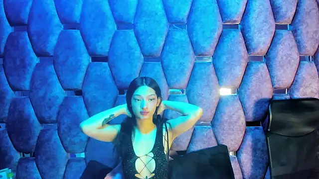 Aurora 18 online show from October 14, 2:18 pm