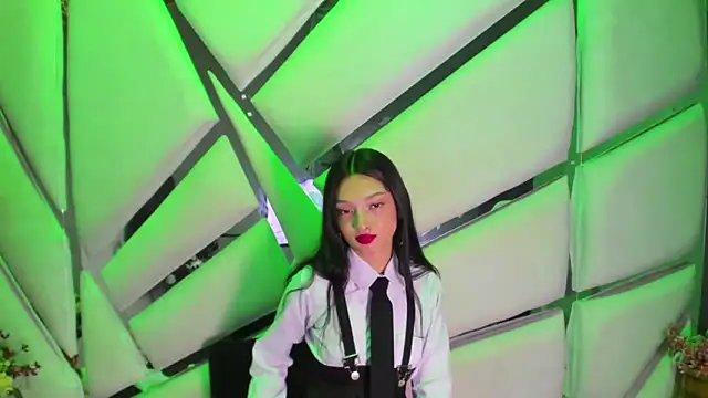 Aurora 18 online show from November 28, 2:42 pm