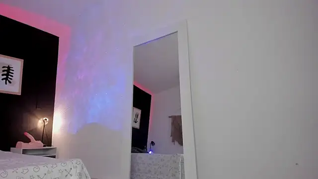 VioletPaket online show from February 19, 12:35 am