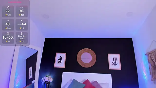 VioletPaket online show from April 13, 11:37 am