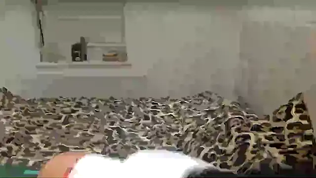 English Brooke online show from December 21, 12:40 am