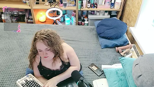 MiniNatalie online show from April 5, 10:23 am