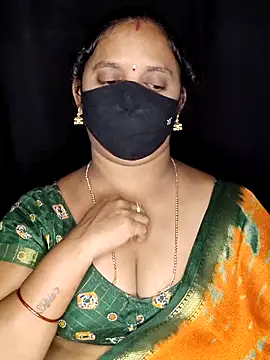 vintage-vibs online show from April 17, 6:11 pm