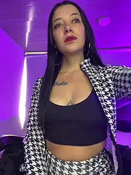 Isabella 21x online show from June 4, 12:55 pm