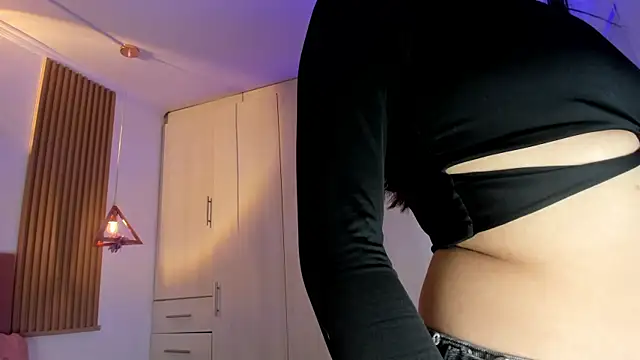 mia nevaeh online show from July 13, 7:16 pm