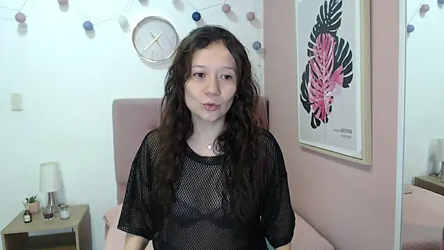 lanna 1878 online show from May 13, 12:57 pm