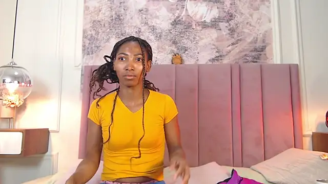 Snapshot of SabrinaDevill chatting on June 18, 1:04 pm SabrinaDevill online show from June 18, 1:04 pm